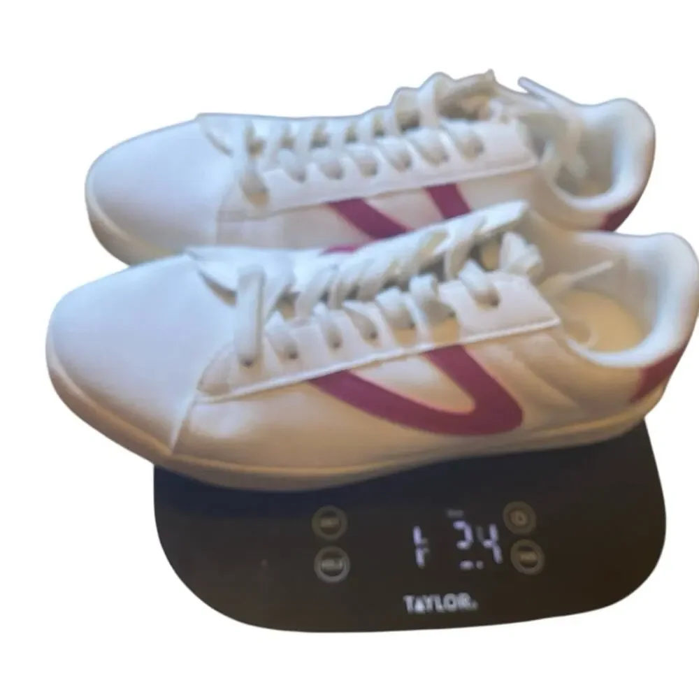 Tretorn Blucher Canvas Eco Ortholite sneaker, white/magenta, $80, Retro Look 8M - Picture 14 of 14